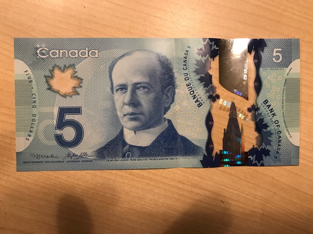 Canadian 5 Dollars with braille